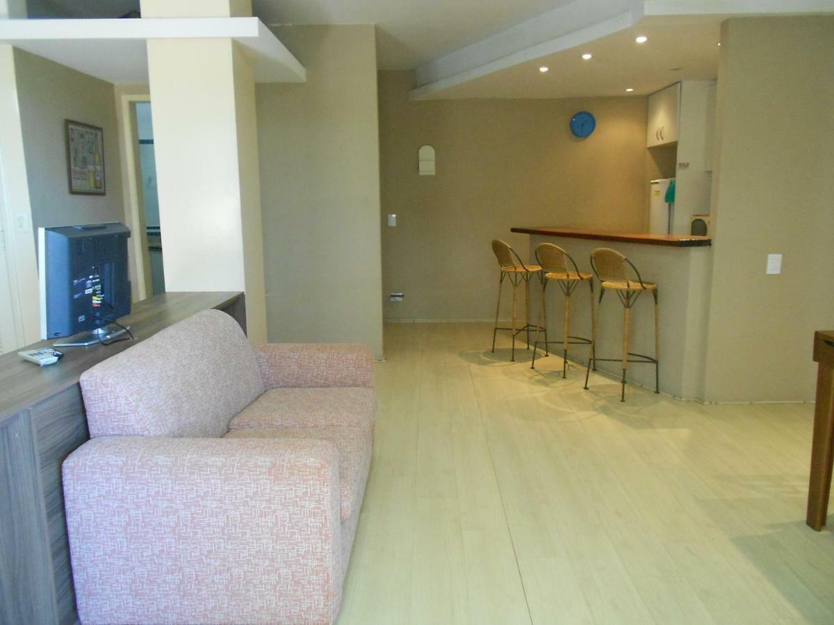 Apartamento Lucio Costa 103 *